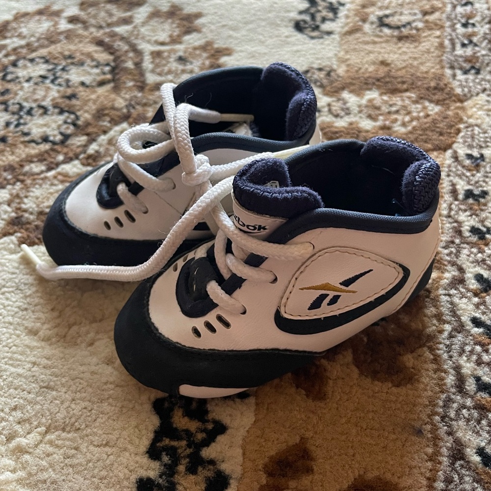 Vintage Reebok Newborn Shoes Size 3